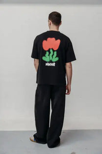 T-shirt nera oversize Tulip in cotone organico