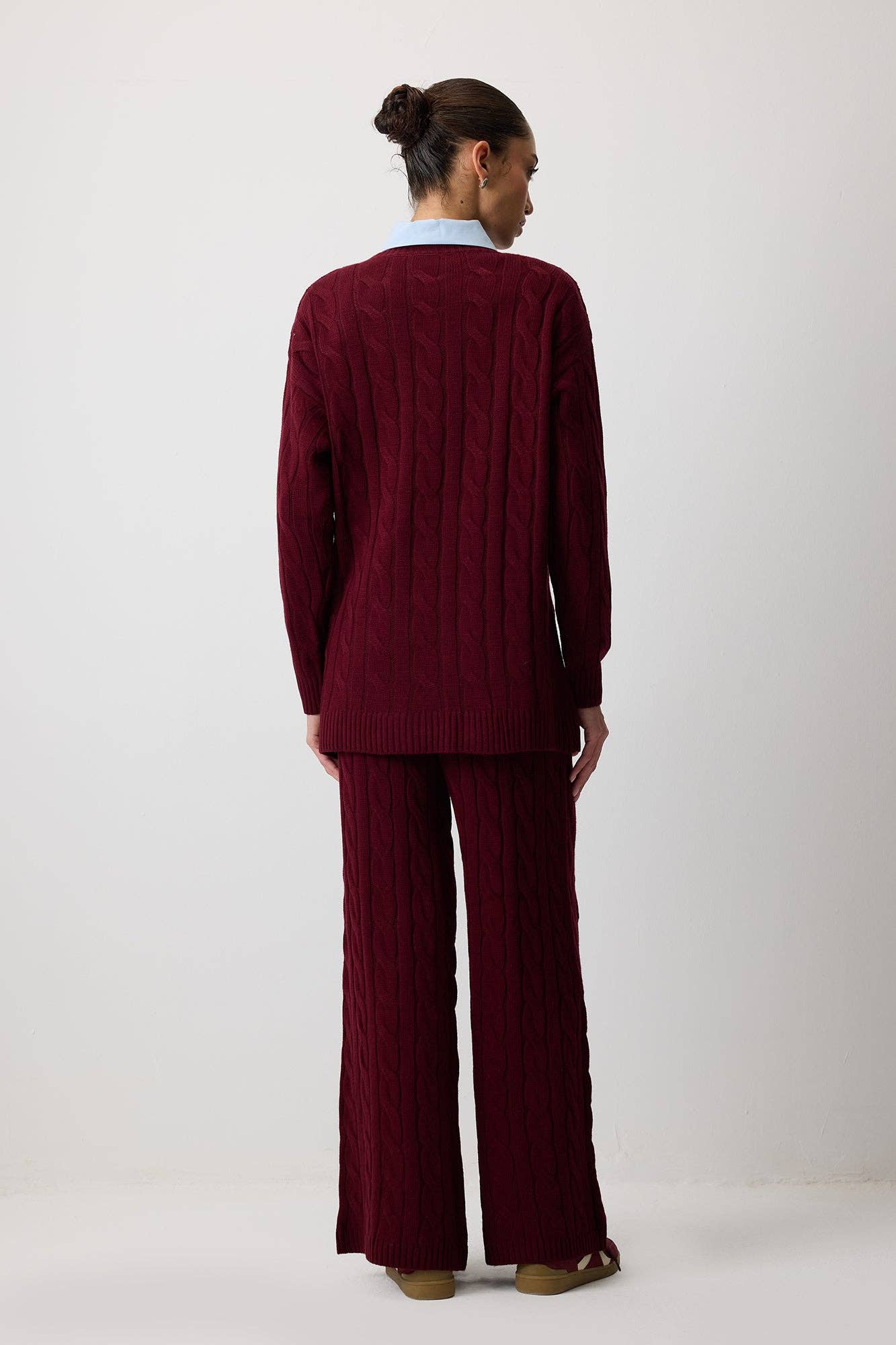 Set in maglia a trecce bordeaux