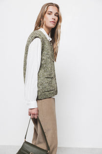 Gilet in maglia con bottoni a contrasto