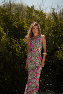 Abito lungo a scollo a V con spacco e cut-out