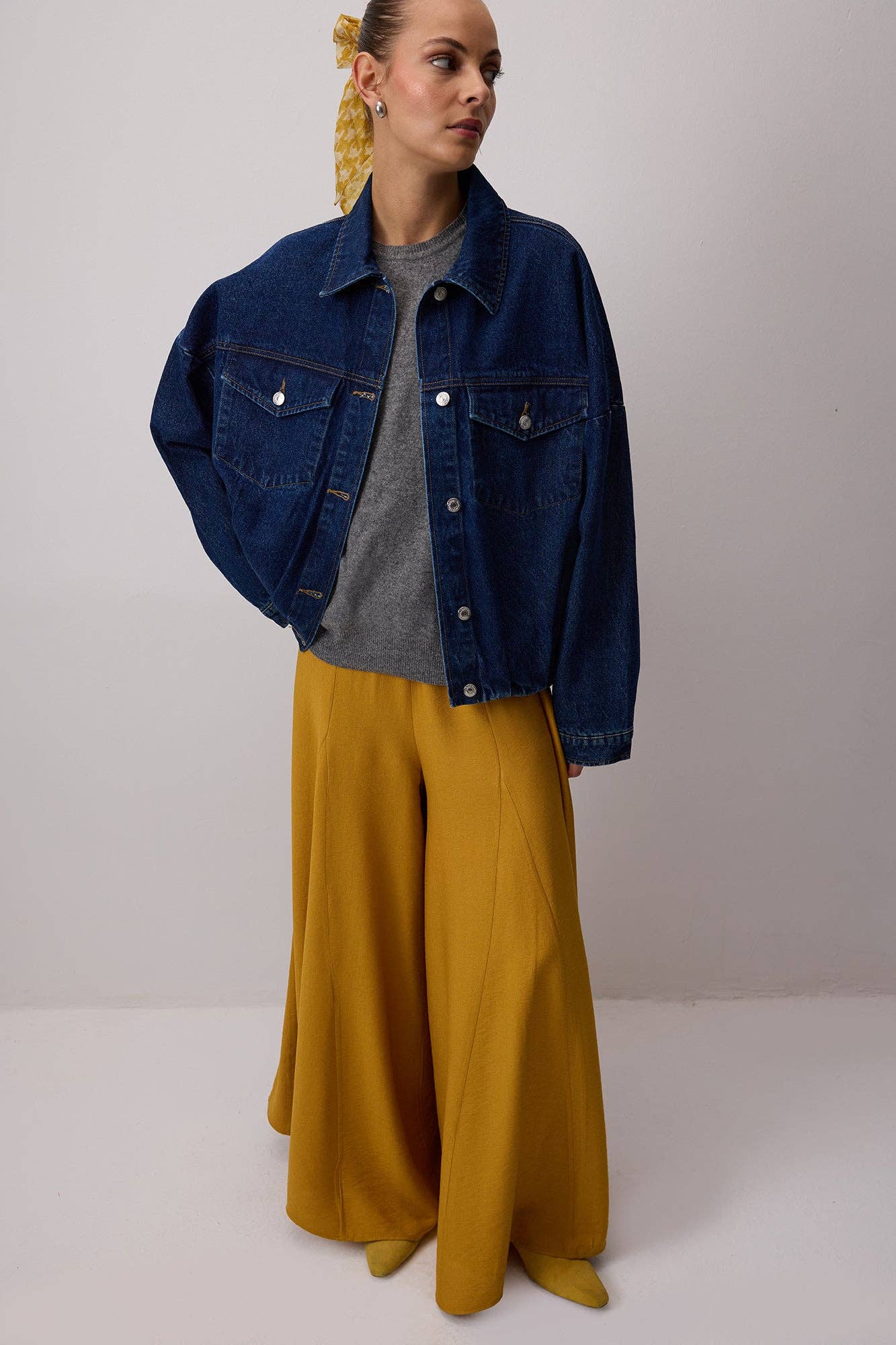 Pantaloni gonna a gamba larga senape con vita elasticizzata