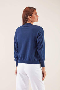 Maglione girocollo blu con stampa ancora