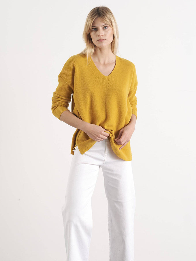 Maglione a coste con scollo a V