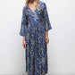 Vestito midi stampato con scollo a V e maniche a campana