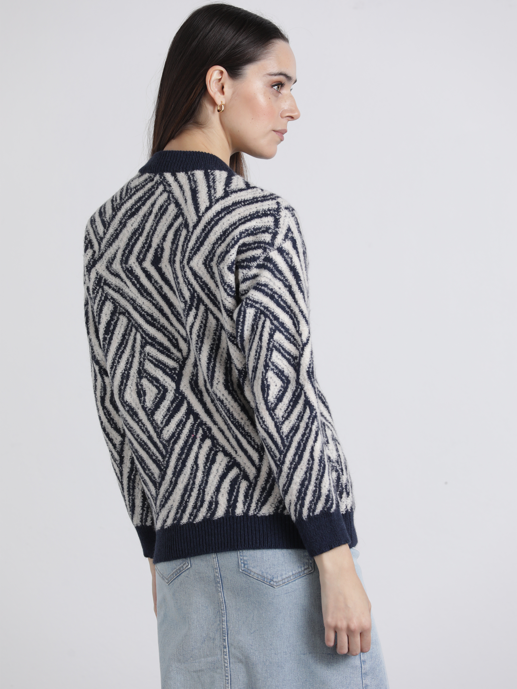Pullover jacquard girocollo