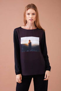 Blusa sublimata con stampa fotografica