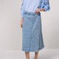 Gonna midi in denim con bottoni a pressione e tasche laterali