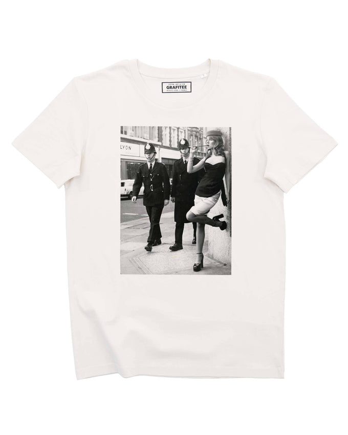 T-shirt Bobbies con foto vintage di Londra