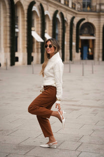Maglione in maglia con scollo a V e colletto in pizzo