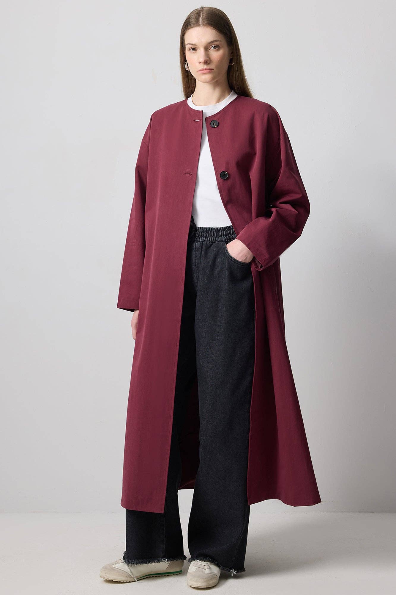 Trench coat lungo con sciarpa in misto cotone