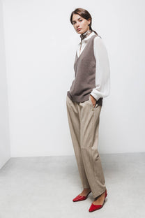Gilet in maglia rasata con scollo a V