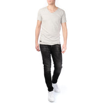 T-shirt uomo grigia con scollo a V