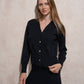 Set in maglia fine con cardigan e gonna ricamata