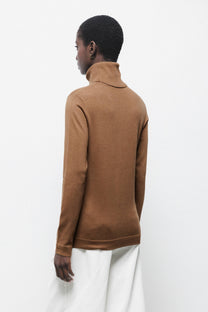 Maglione dolcevita a maglia rasata
