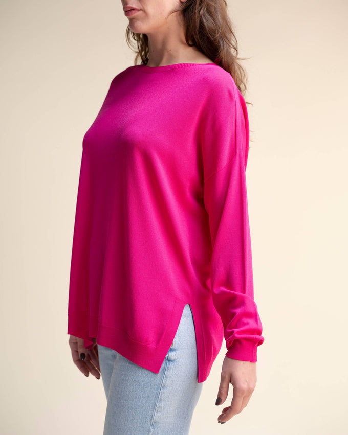 Maglione maxi in viscosa con scollo a barca e maglia 3D