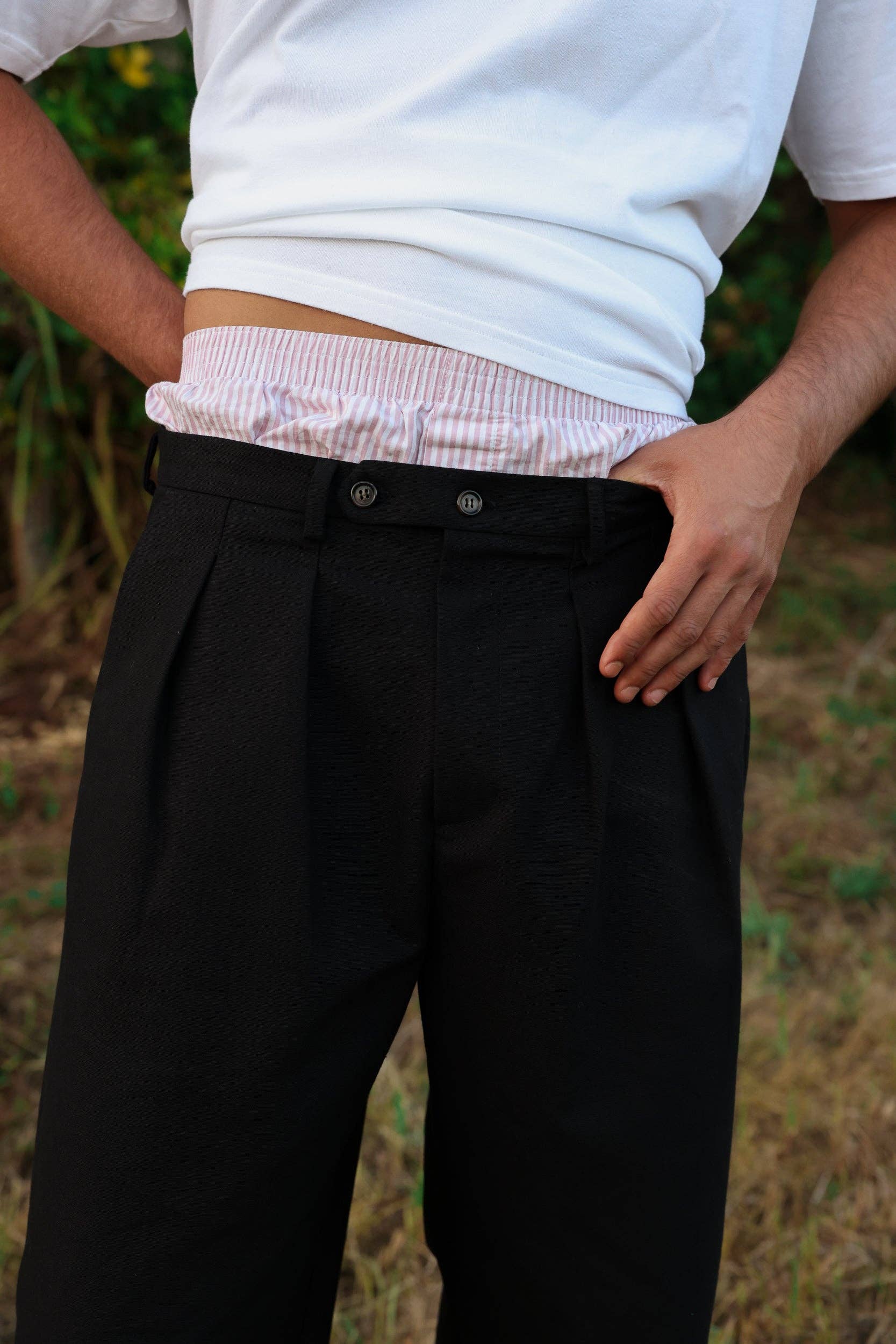 Pantaloni chino neri relaxed fit con pinces