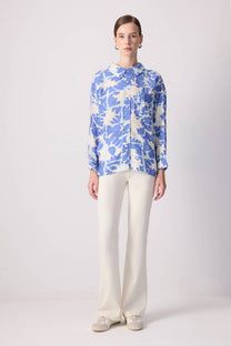 Camicia in viscosa con stampa astratta blu