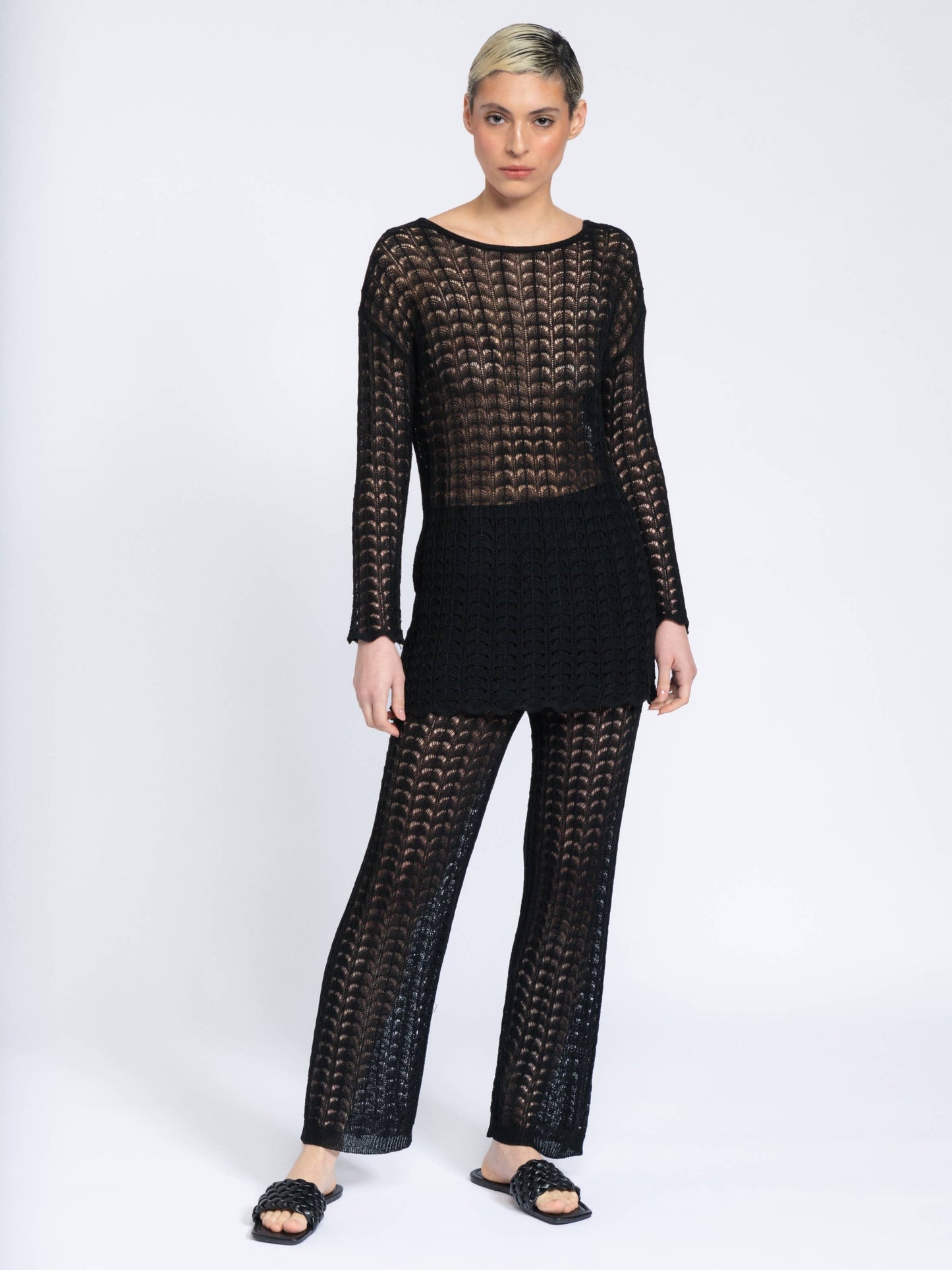 Pantaloni in maglia traforata da donna