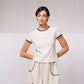 T-shirt bicolor con bordi a contrasto