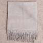Sciarpa morbida in cashmere e viscosa con frange