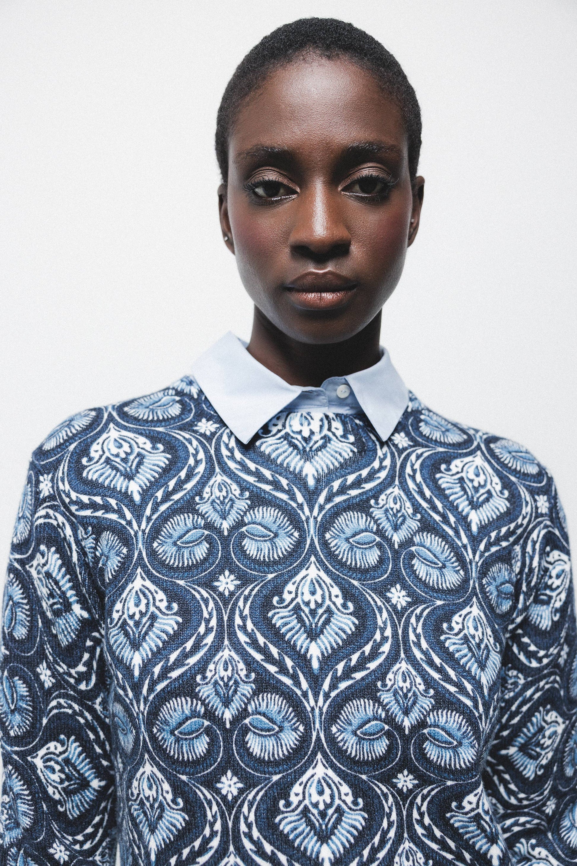 Maglione jacquard in maglia con motivo geometrico