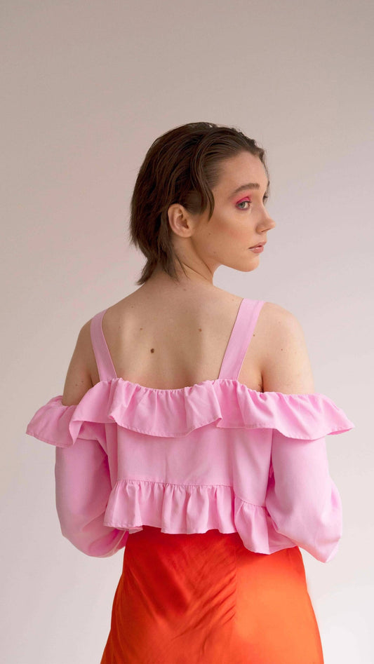 Blusa corta off-shoulder con volant e bottoni