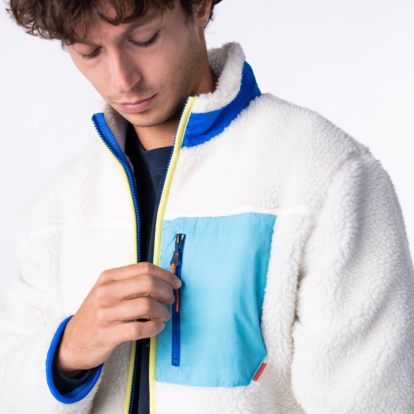 Giacca sherpa unisex con zip bicolore avorio e blu
