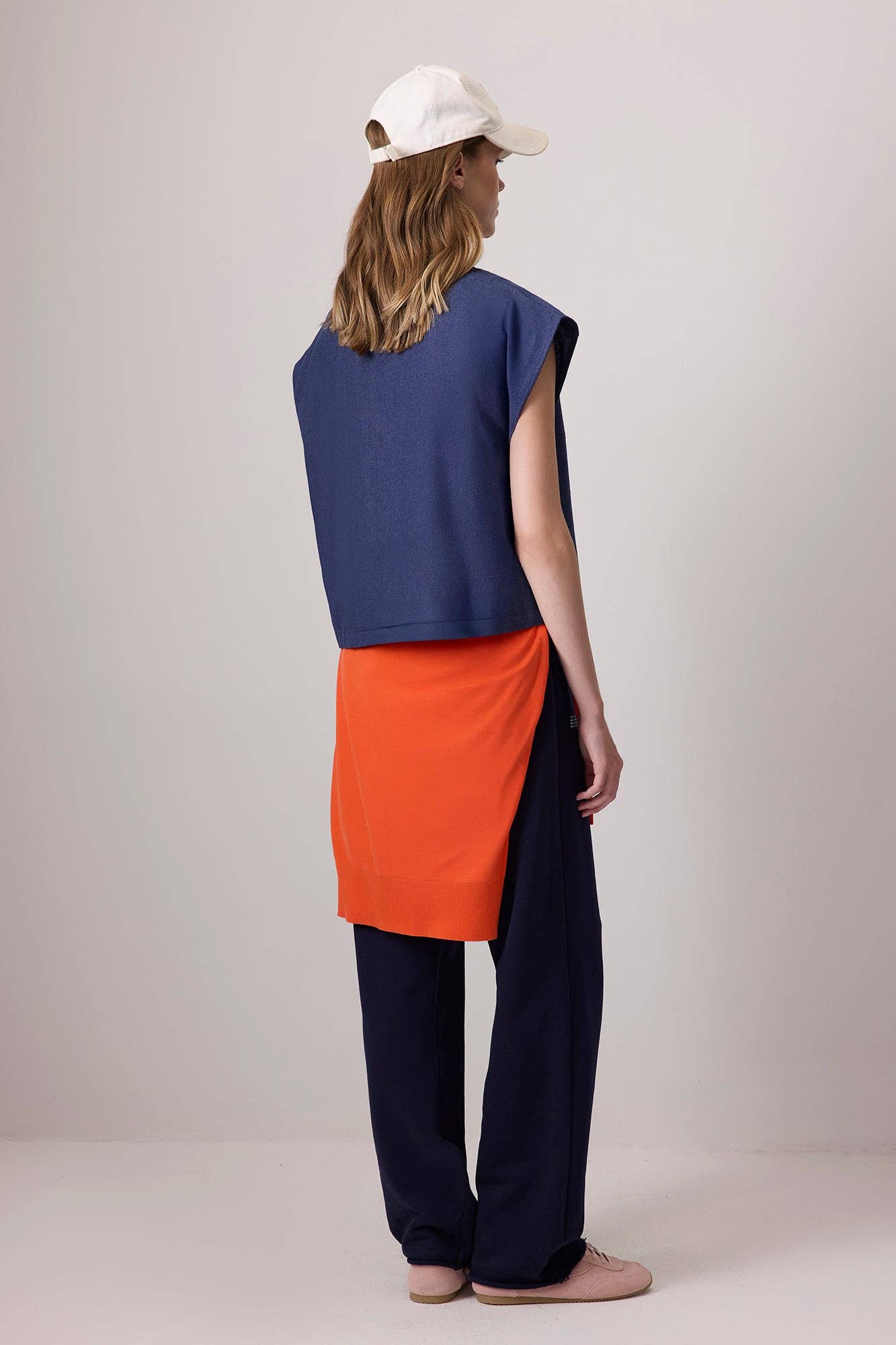 Gilet oversize in misto lino con colletto a contrasto