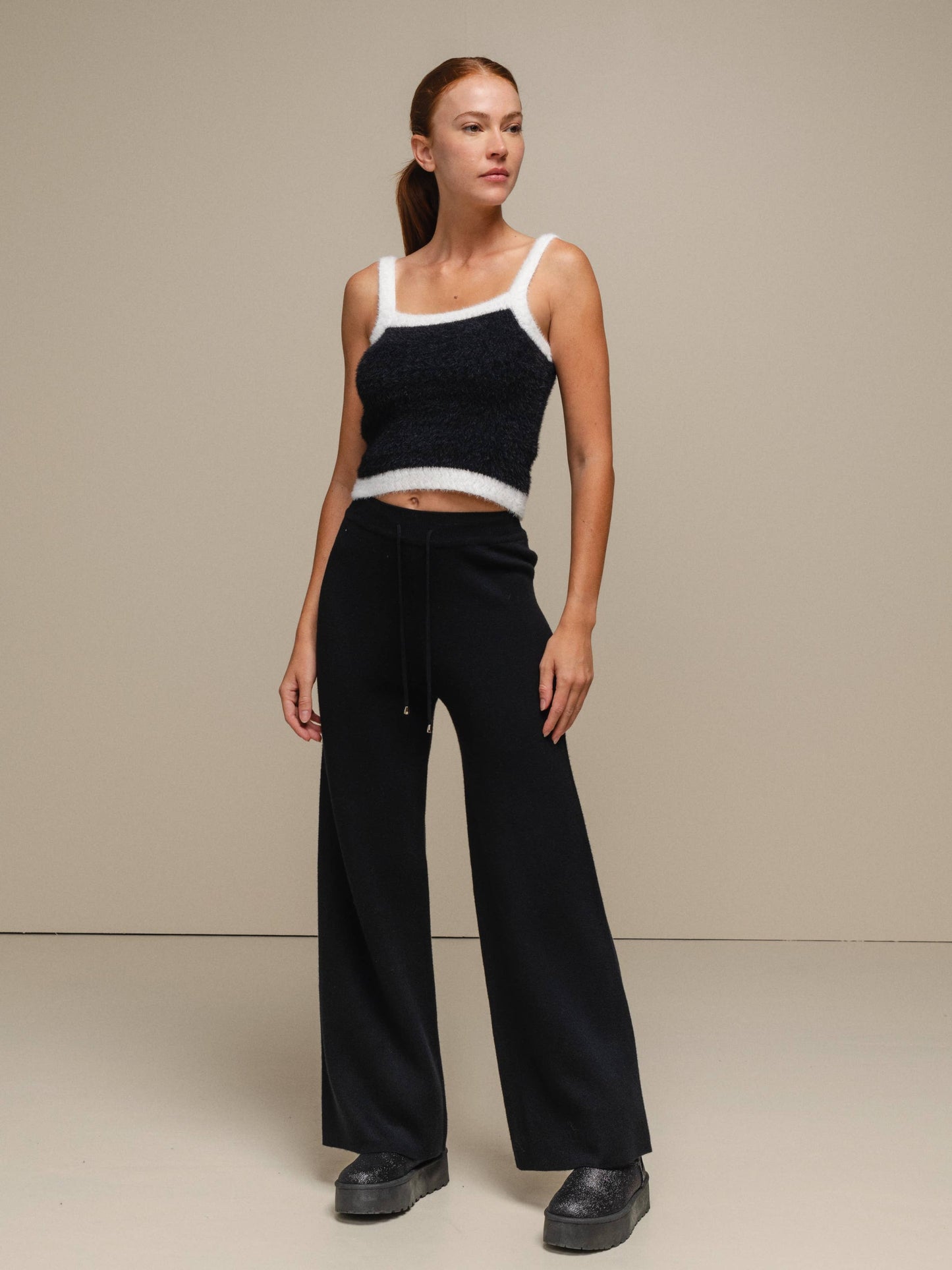 Top in maglia effetto fluffy bicolore
