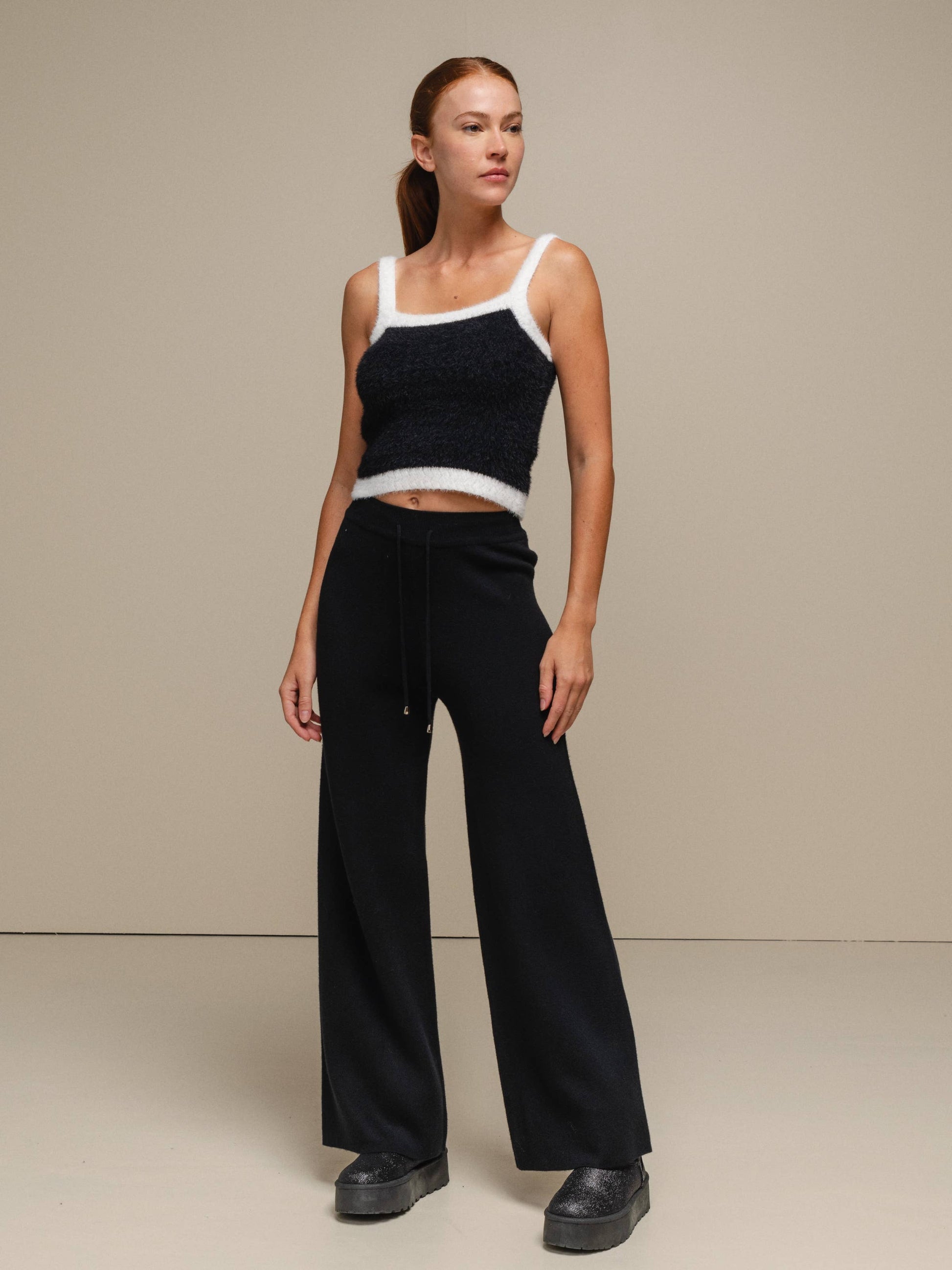 Top in maglia effetto fluffy bicolore