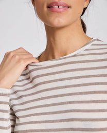 Maglia marinara Thyra in lana a righe écru e grigio mélange