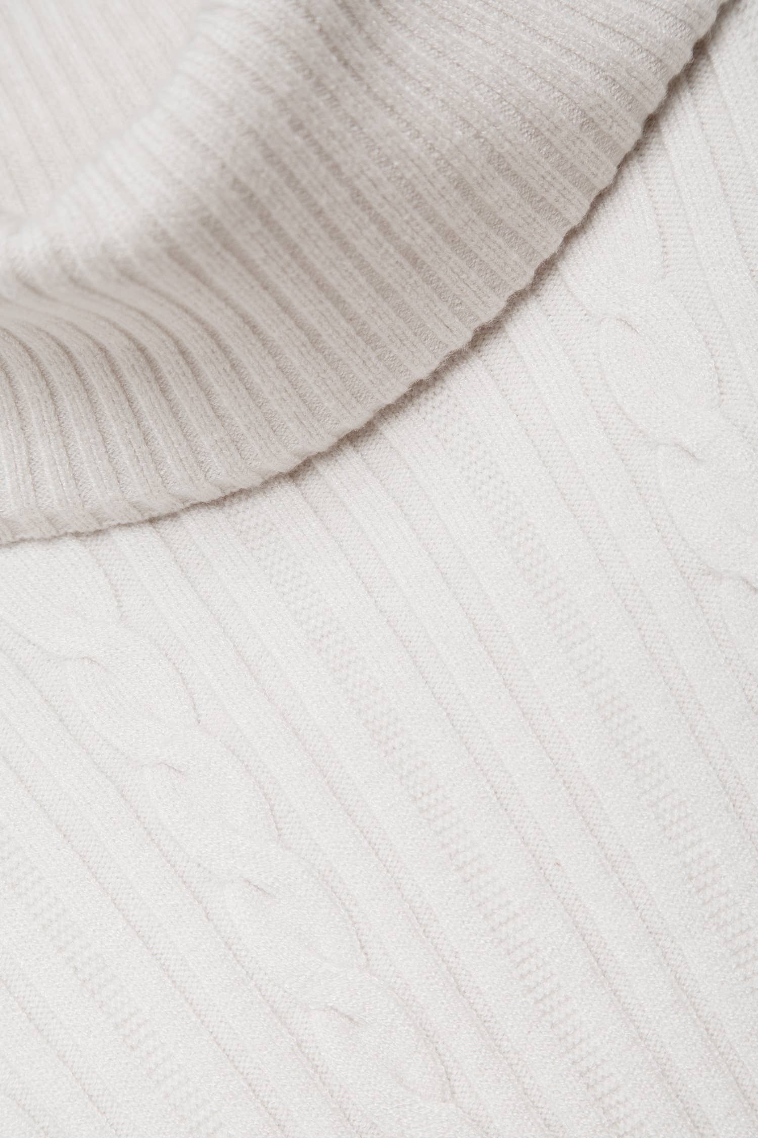 Maglione a maglia strutturata con collo alto