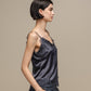 Top in raso con pizzo e spalline sottili