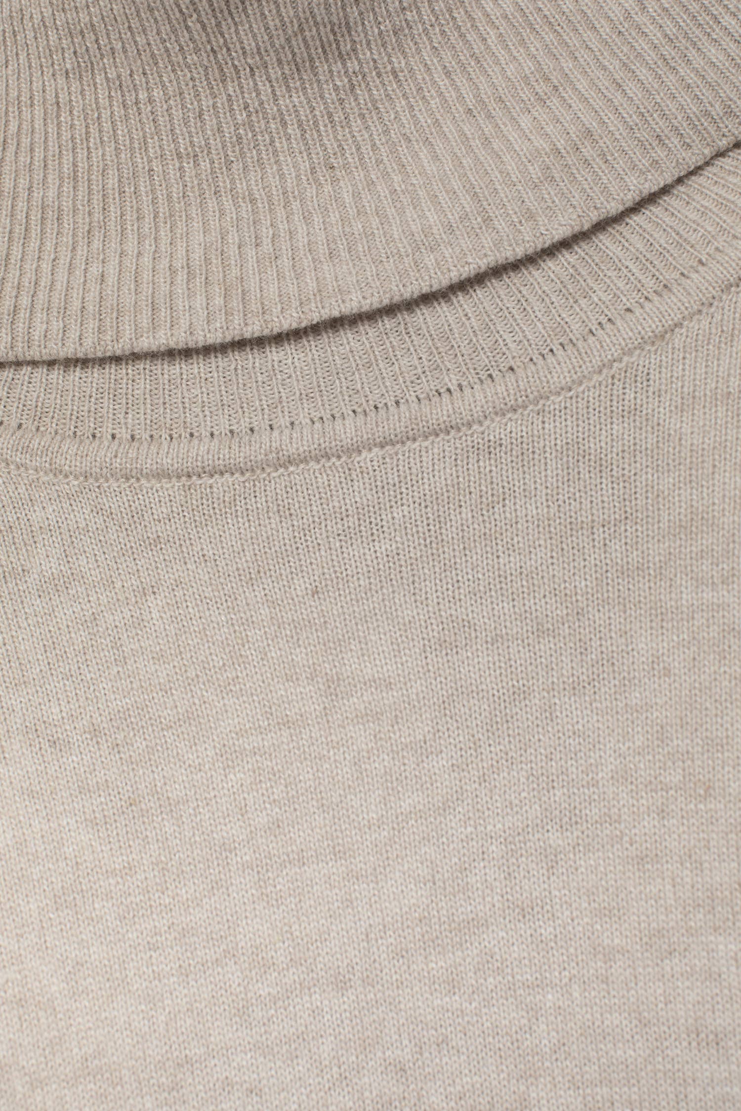 Maglione Dolcevita in Maglia