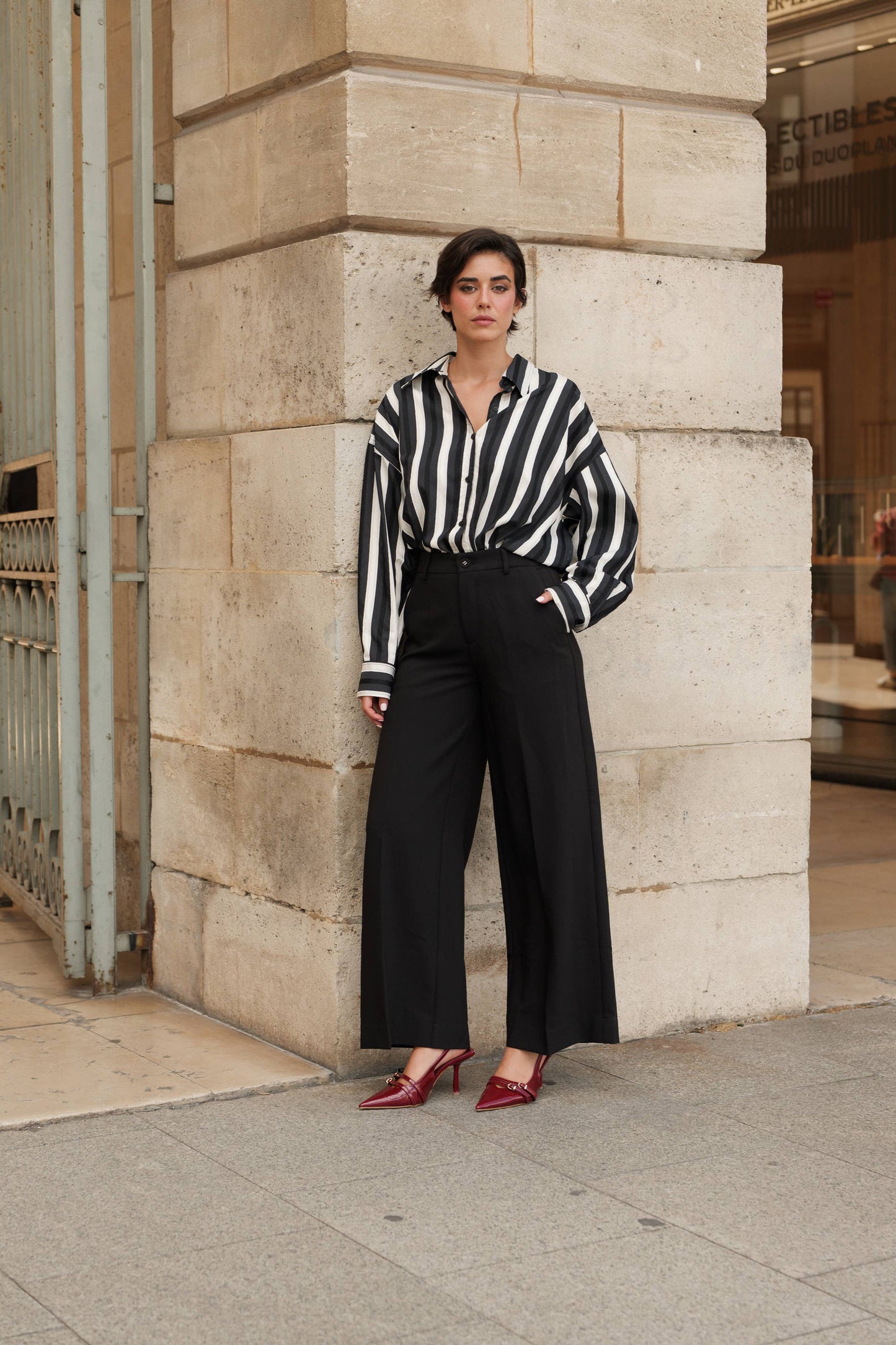 Pantaloni sartoriali a gamba larga Coline