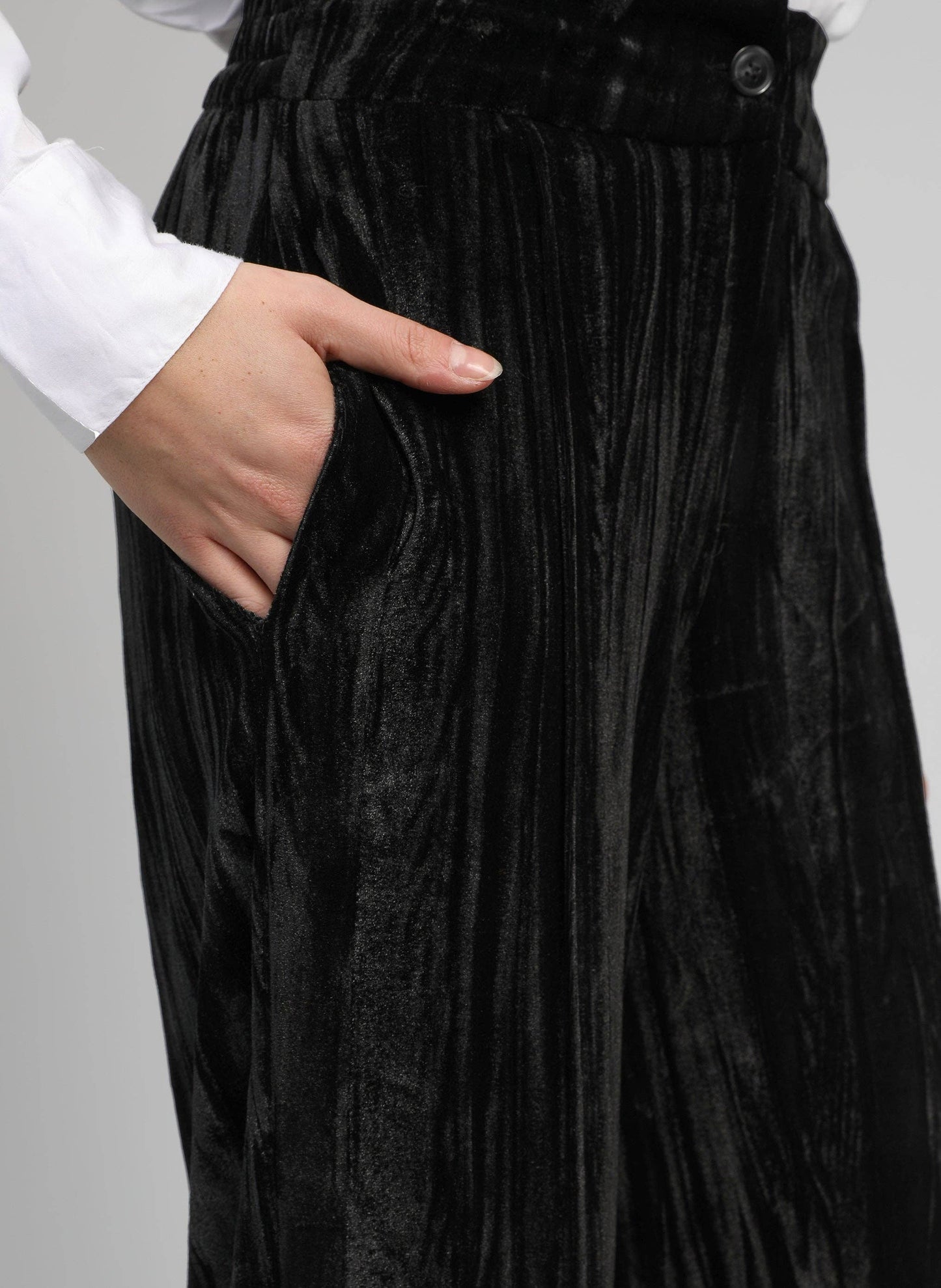 Pantaloni neri in velluto a vita alta Patrilou