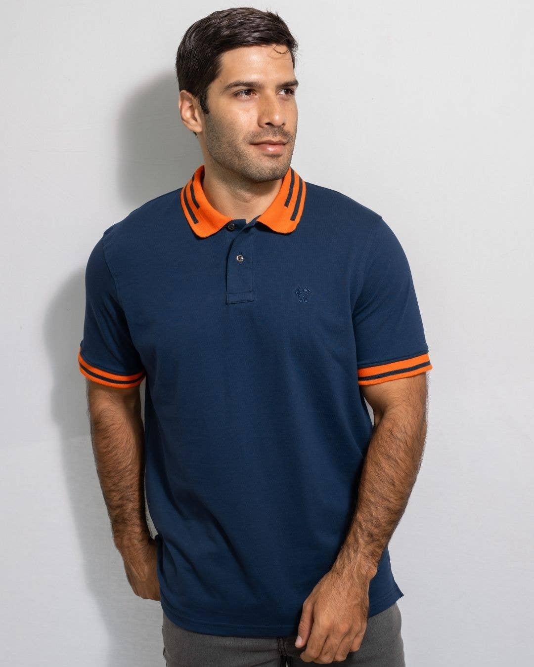 Polo uomo antimacchia bicolor in piqué