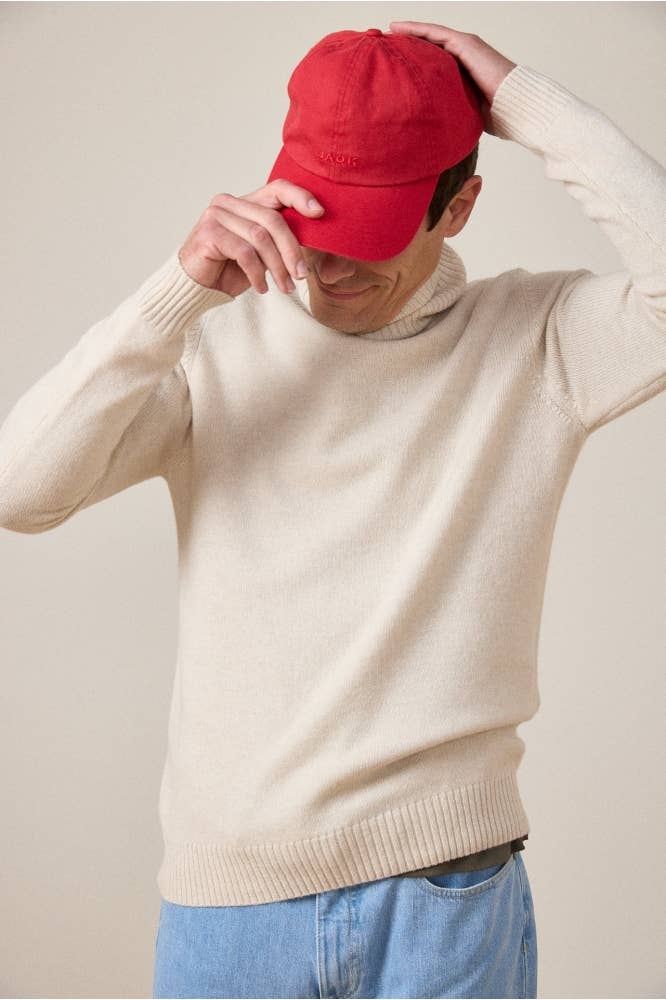 Cappellino Vic in cotone con ricamo tono su tono