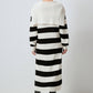 Abito in maglia a righe con colletto ampio