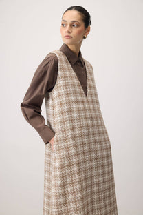 Abito lungo in tweed senza maniche