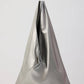 Borsa shopper triangolare metallizzata argento