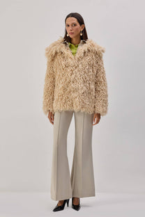 Cappotto corto in eco pelliccia beige