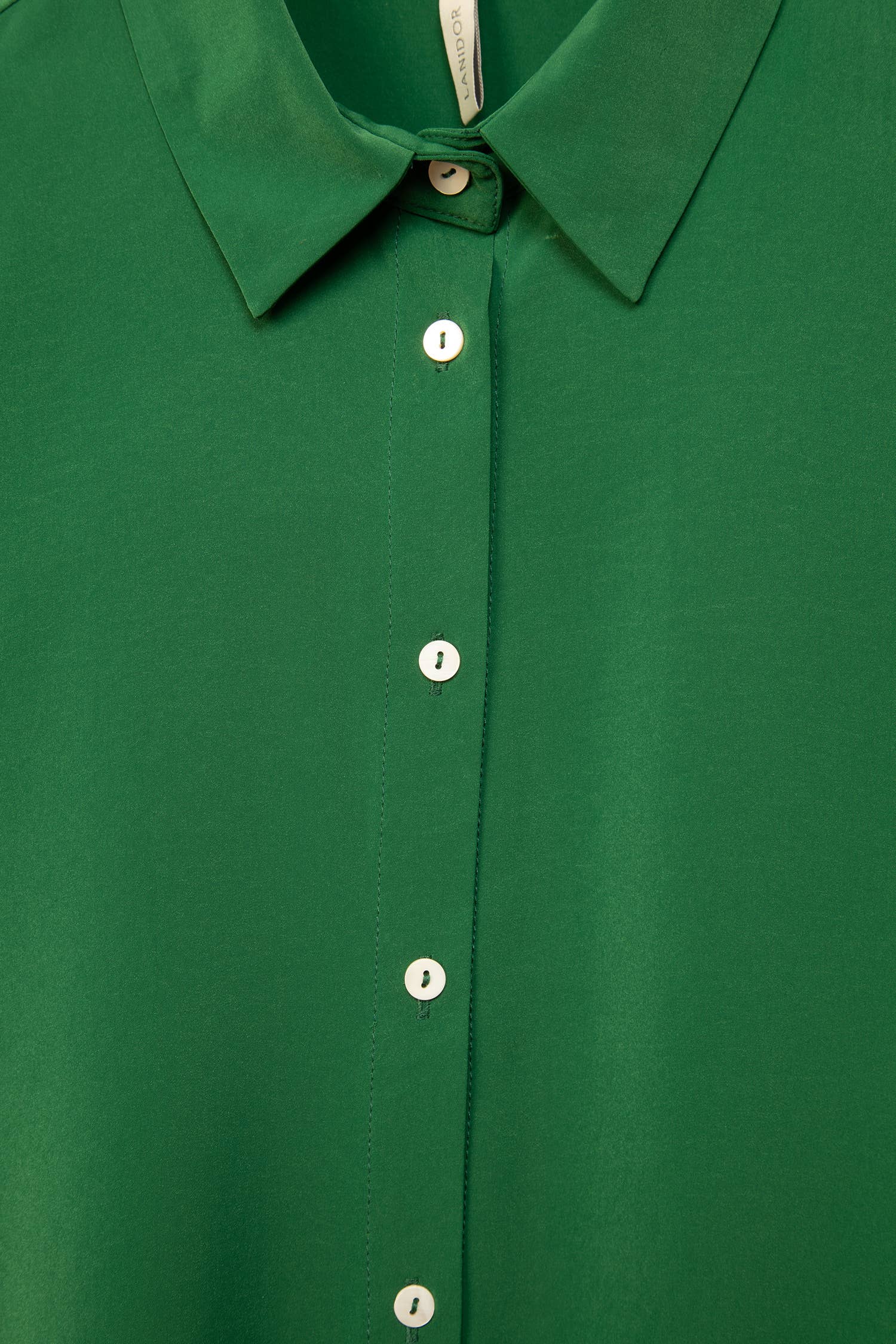 Camicia in raso tinta unita verde