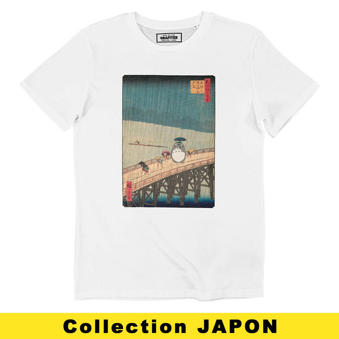 T-shirt grafica Totoro “Floating Rain” in cotone biologico