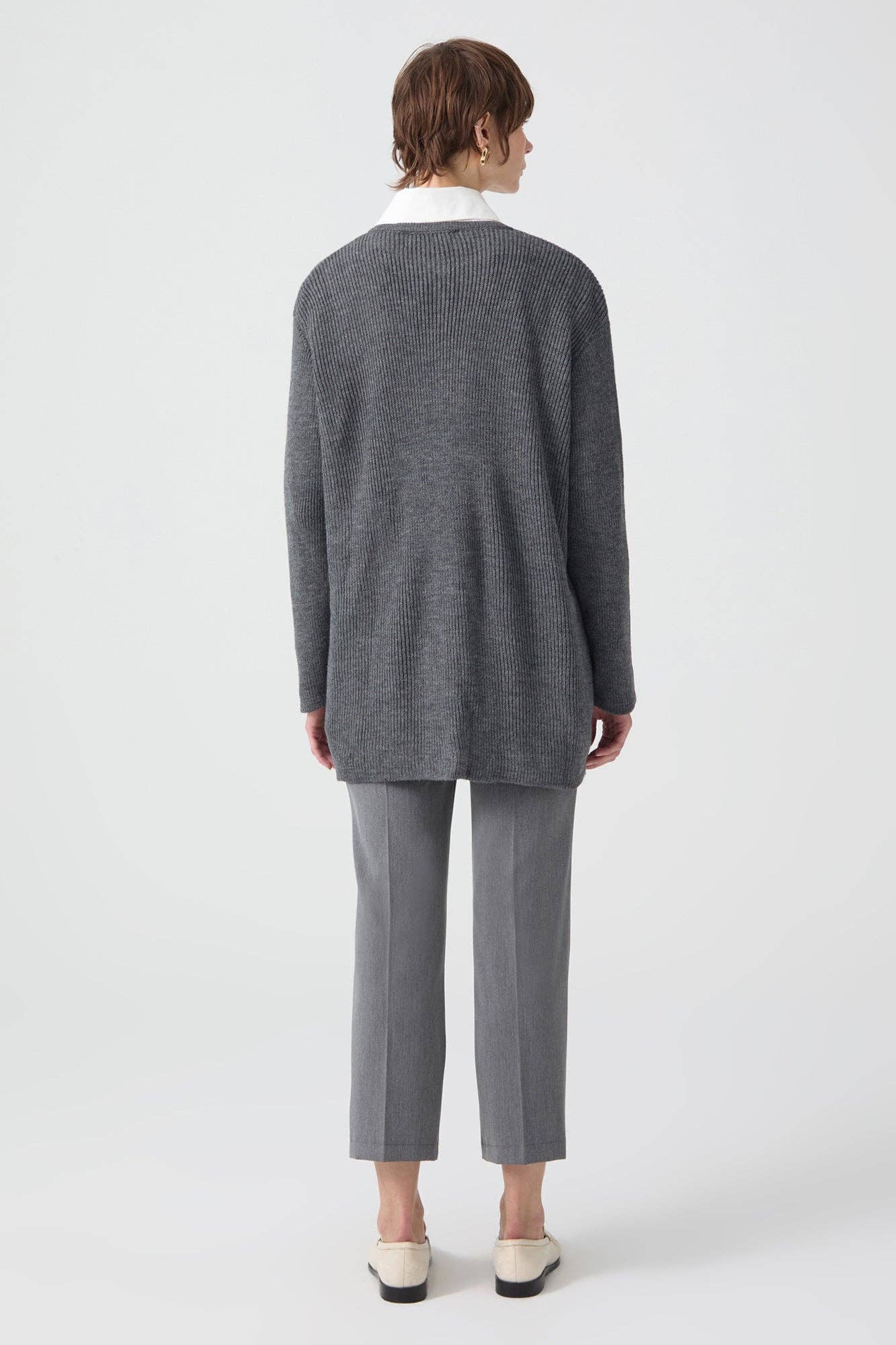 Cardigan lungo con bottoni dorati