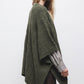 Mantella in maglia con tasche