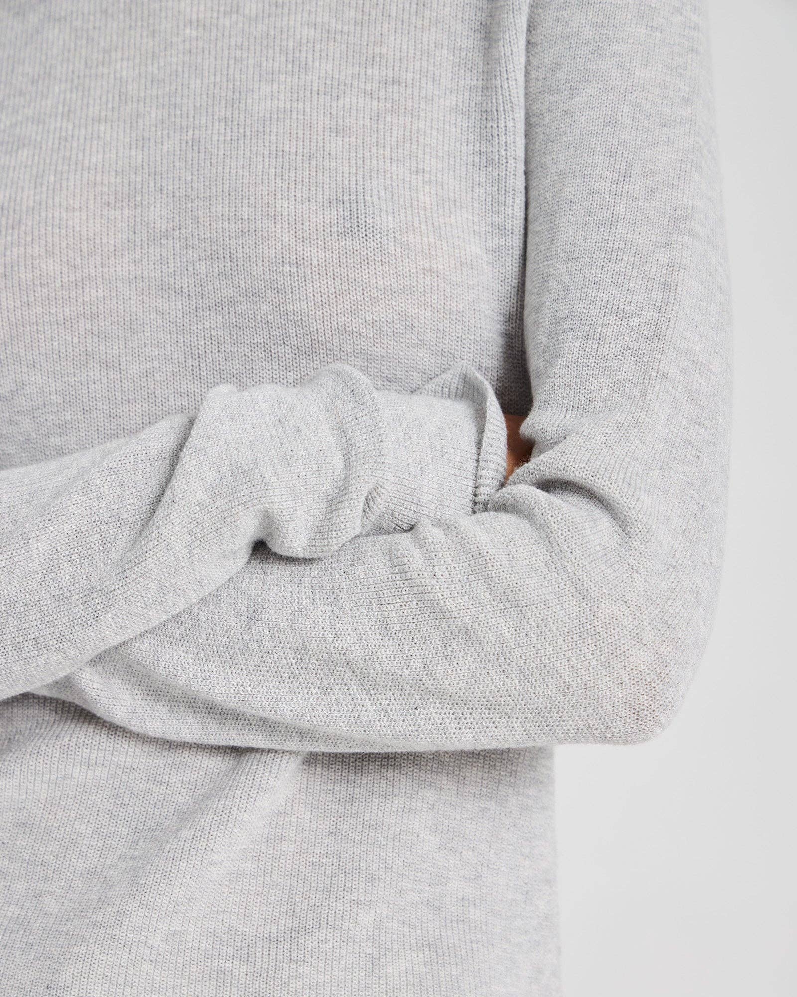 Maglia a maniche lunghe a coste in cotone biologico Freja grigio melange chiaro