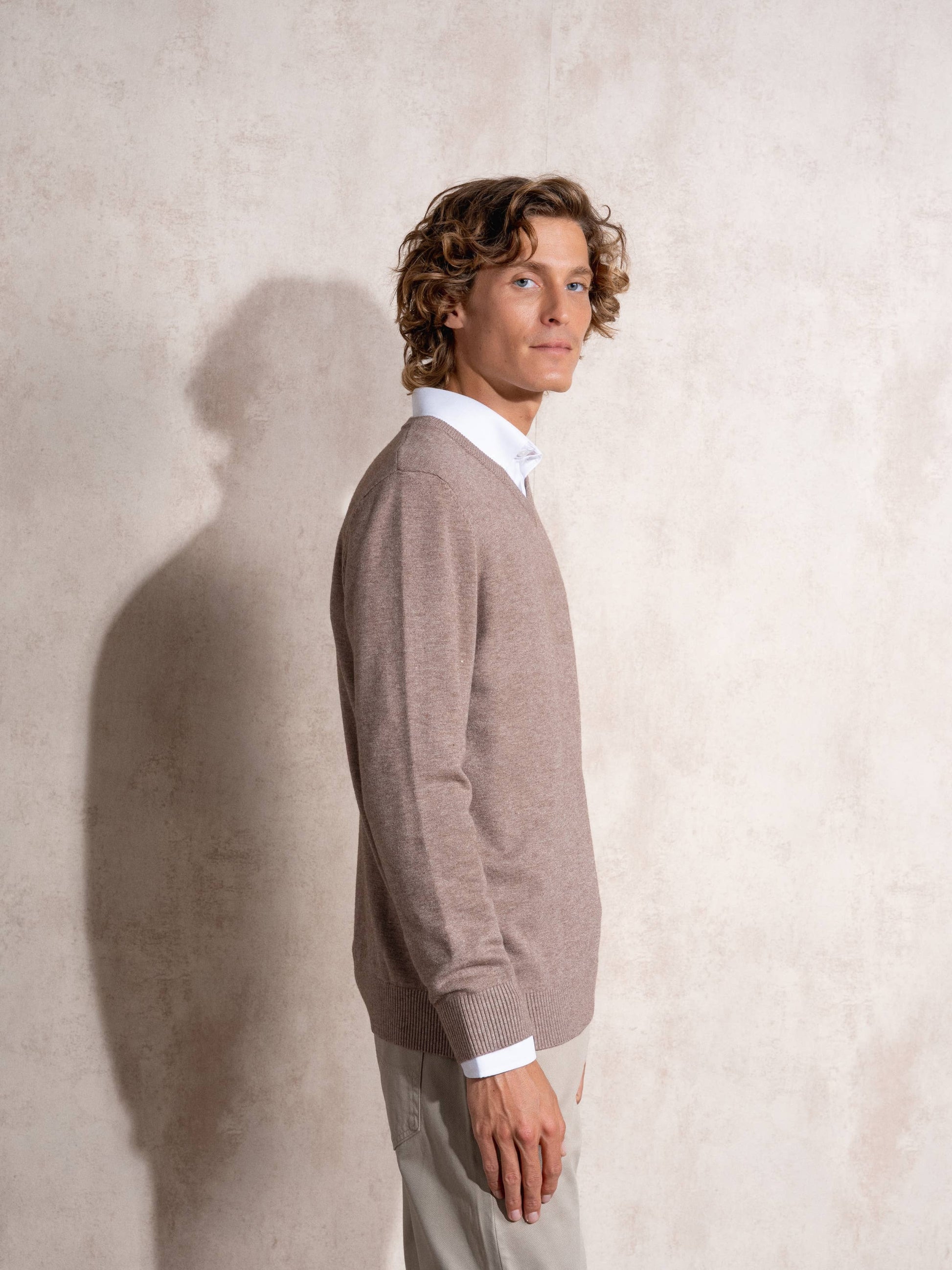 Maglione uomo scollo a V in viscosa mix