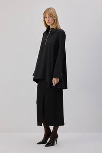 Tunica nera con zip e collo a camicia