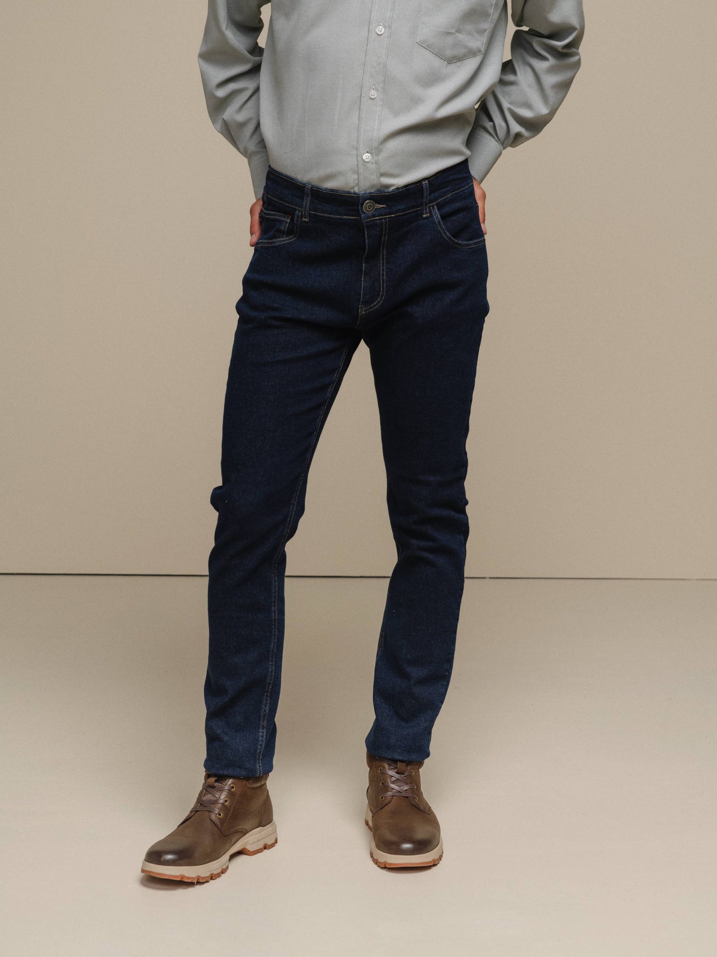 Jeans slim fit in denim blu scuro da uomo